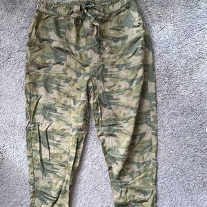 Camo linen pants
